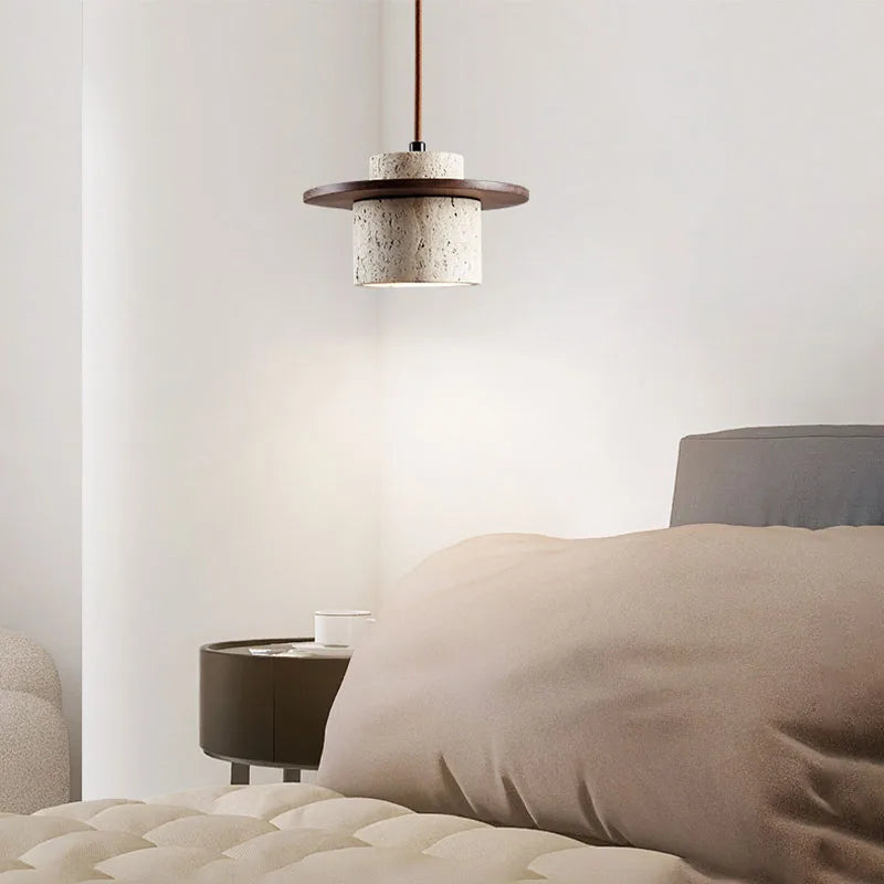 Plafonnier LED suspendu en pierre travertin et en bois naturel - Altara